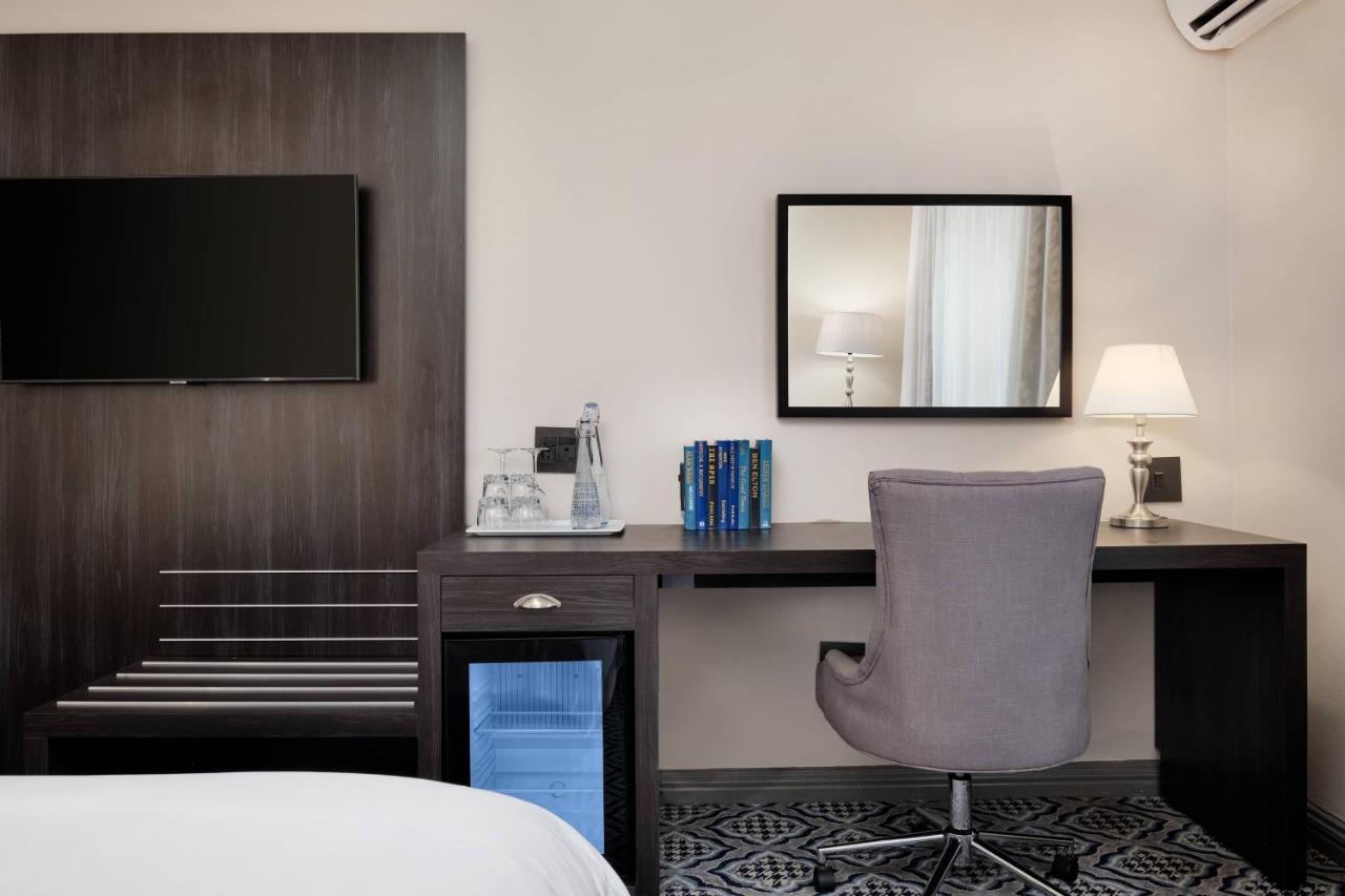 Protea Hotel By Marriott Johannesburg Balalaika Sandton Luaran gambar