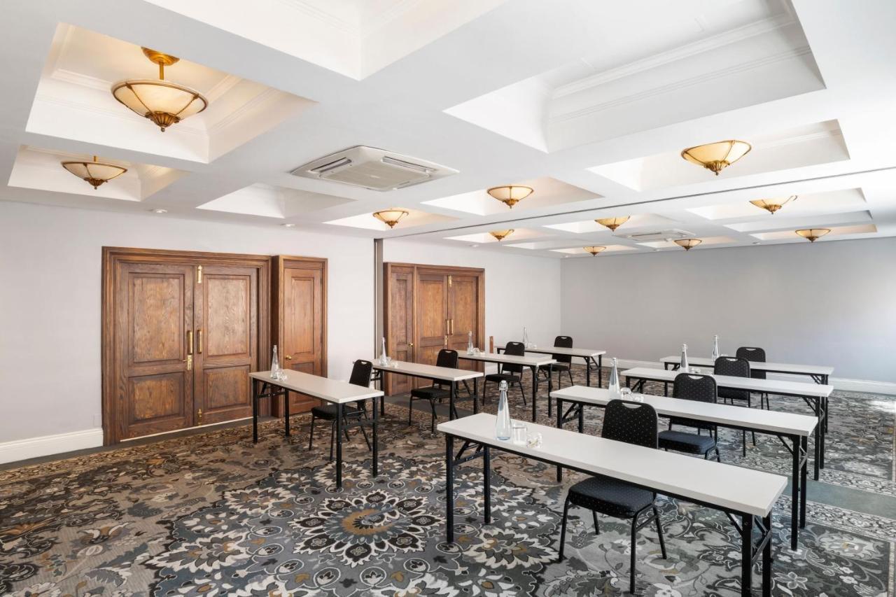 Protea Hotel By Marriott Johannesburg Balalaika Sandton Luaran gambar