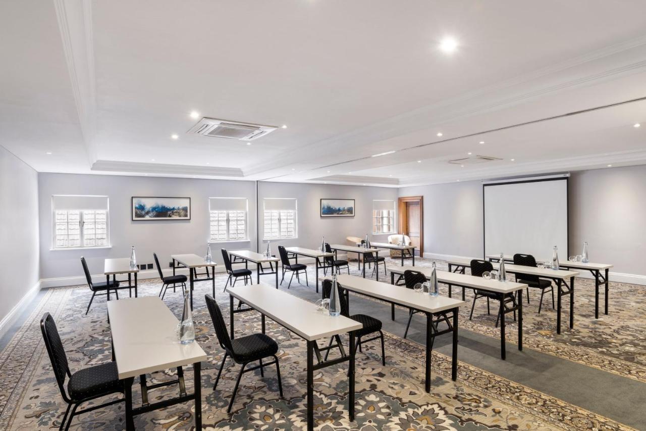 Protea Hotel By Marriott Johannesburg Balalaika Sandton Luaran gambar