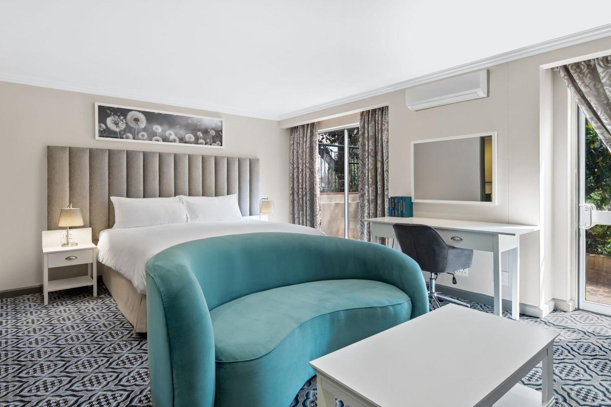 Protea Hotel By Marriott Johannesburg Balalaika Sandton Luaran gambar