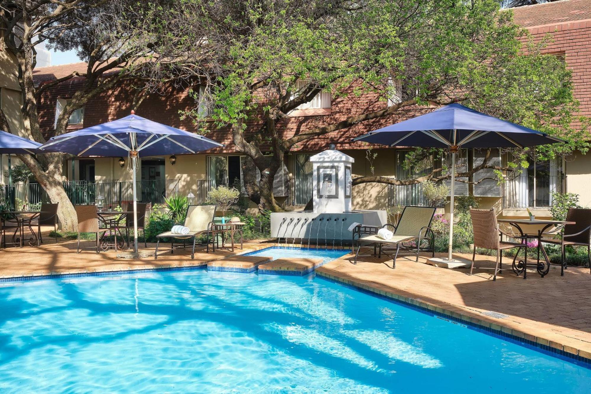 Protea Hotel By Marriott Johannesburg Balalaika Sandton Luaran gambar