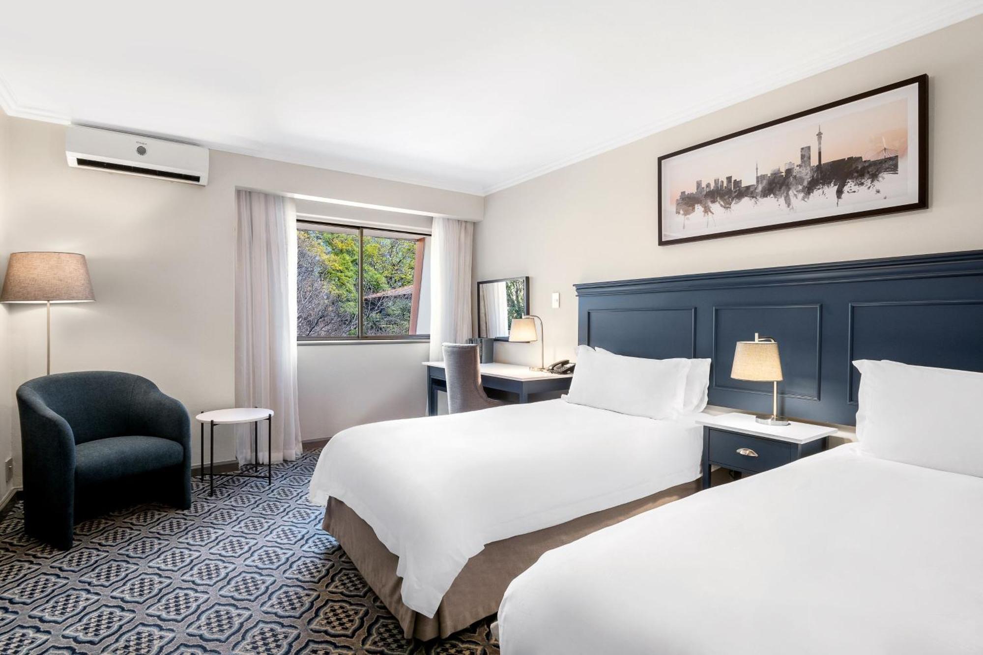 Protea Hotel By Marriott Johannesburg Balalaika Sandton Luaran gambar