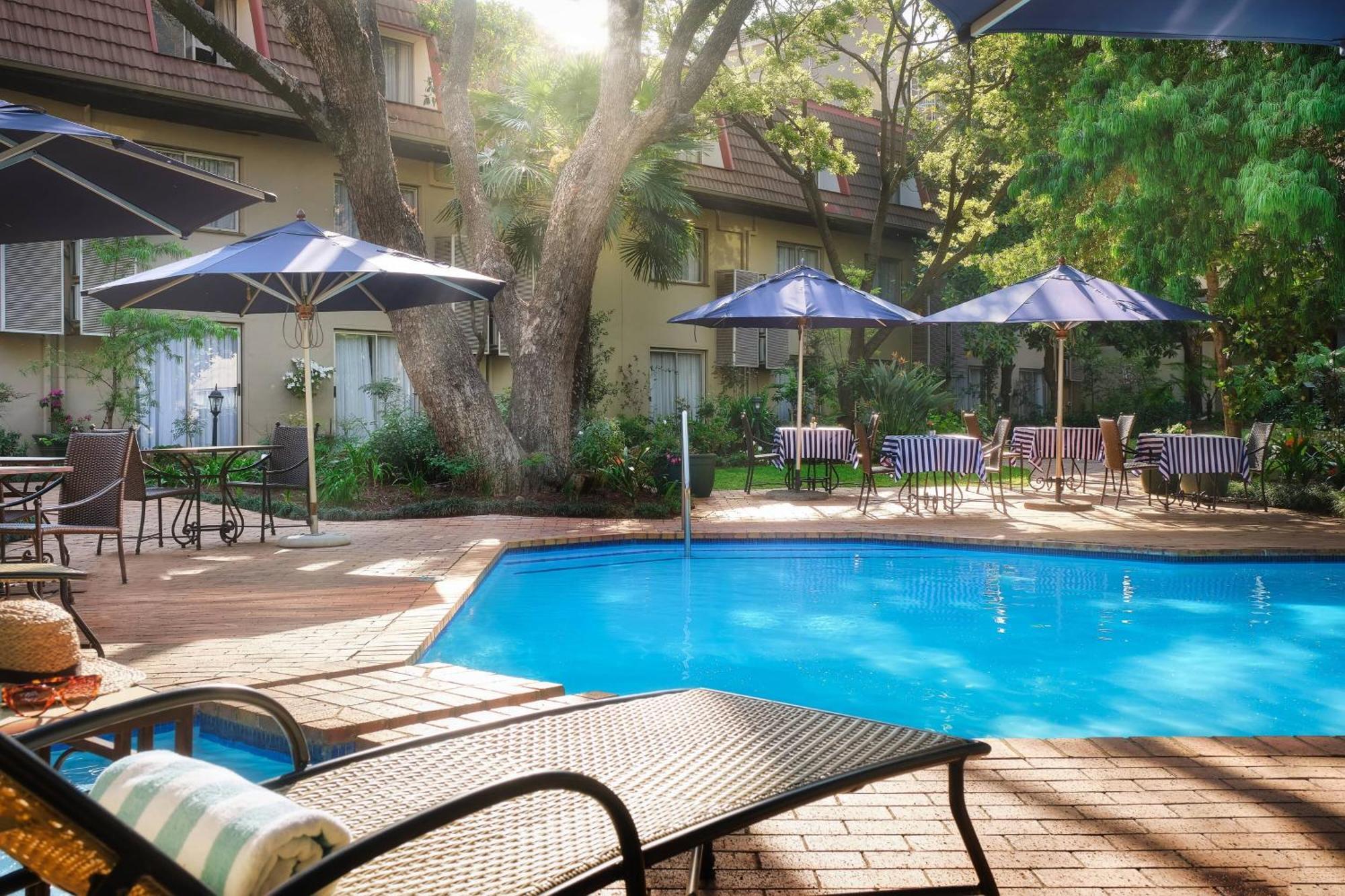 Protea Hotel By Marriott Johannesburg Balalaika Sandton Luaran gambar